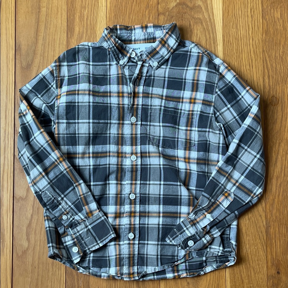 Old Navy Boys Long-Sleeve Bottom Down Shirt